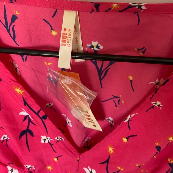 Dress - Picture 2 of 2